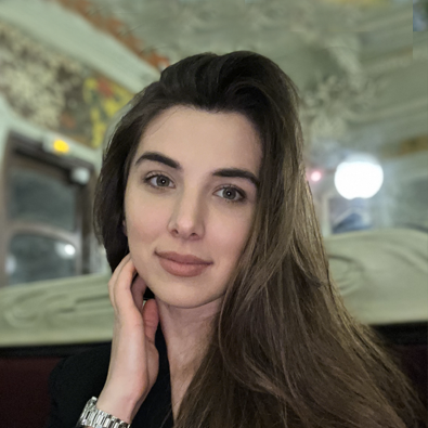 Яна — Head Editor